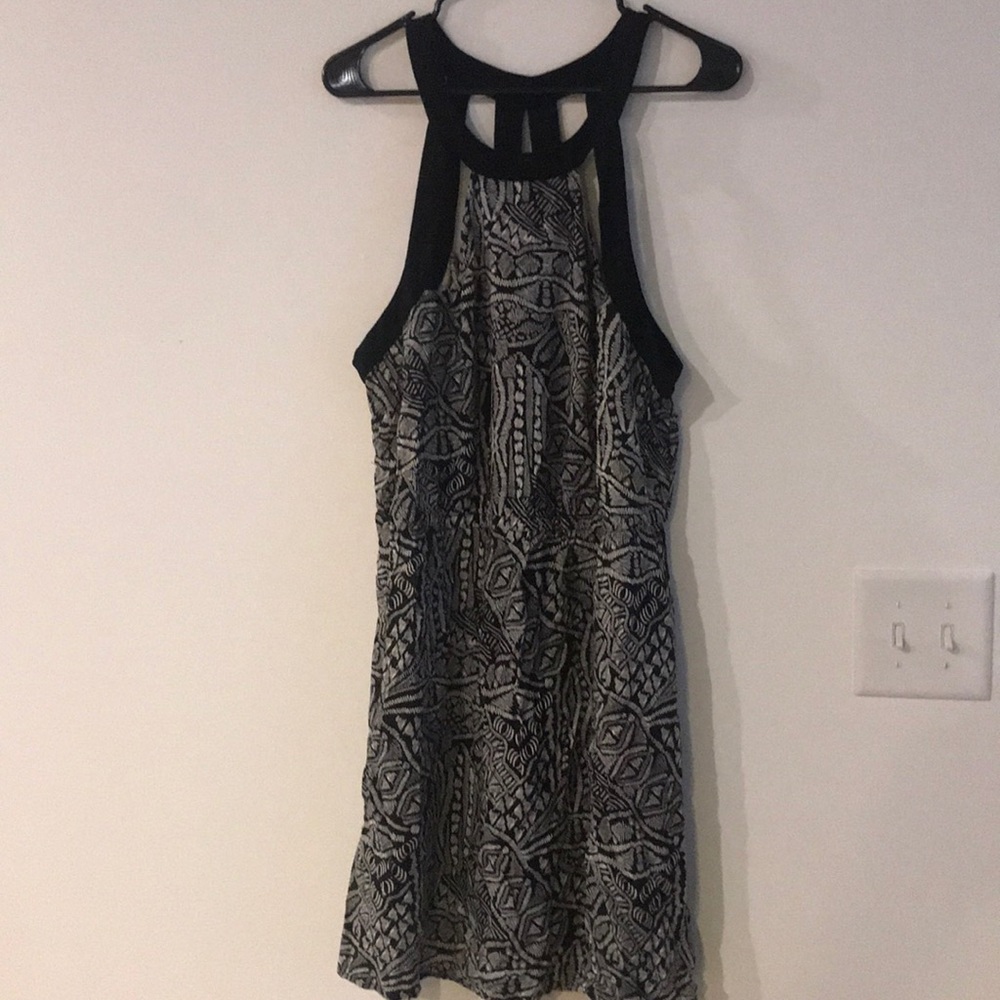 ⭐️3 for $12⭐️ Black & White Abstract Strappy Dress